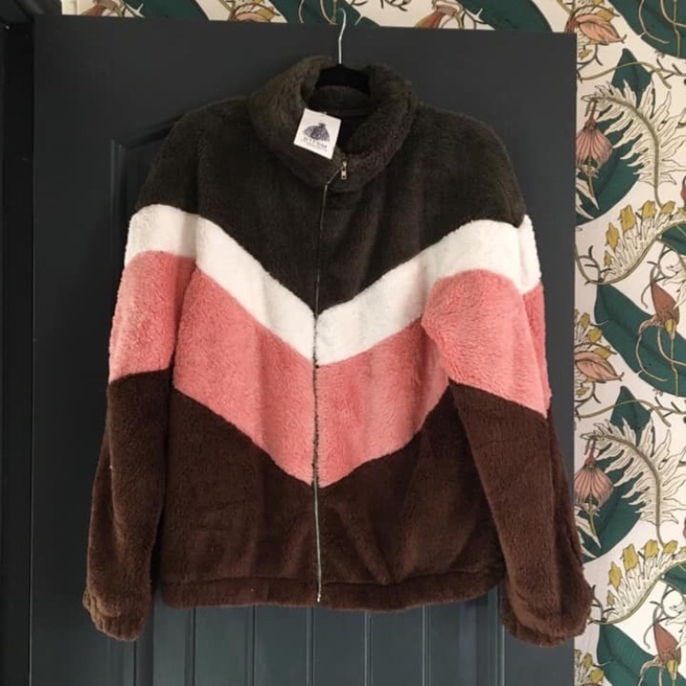 NWT cozy Sherpa zip sweater, oversized size M